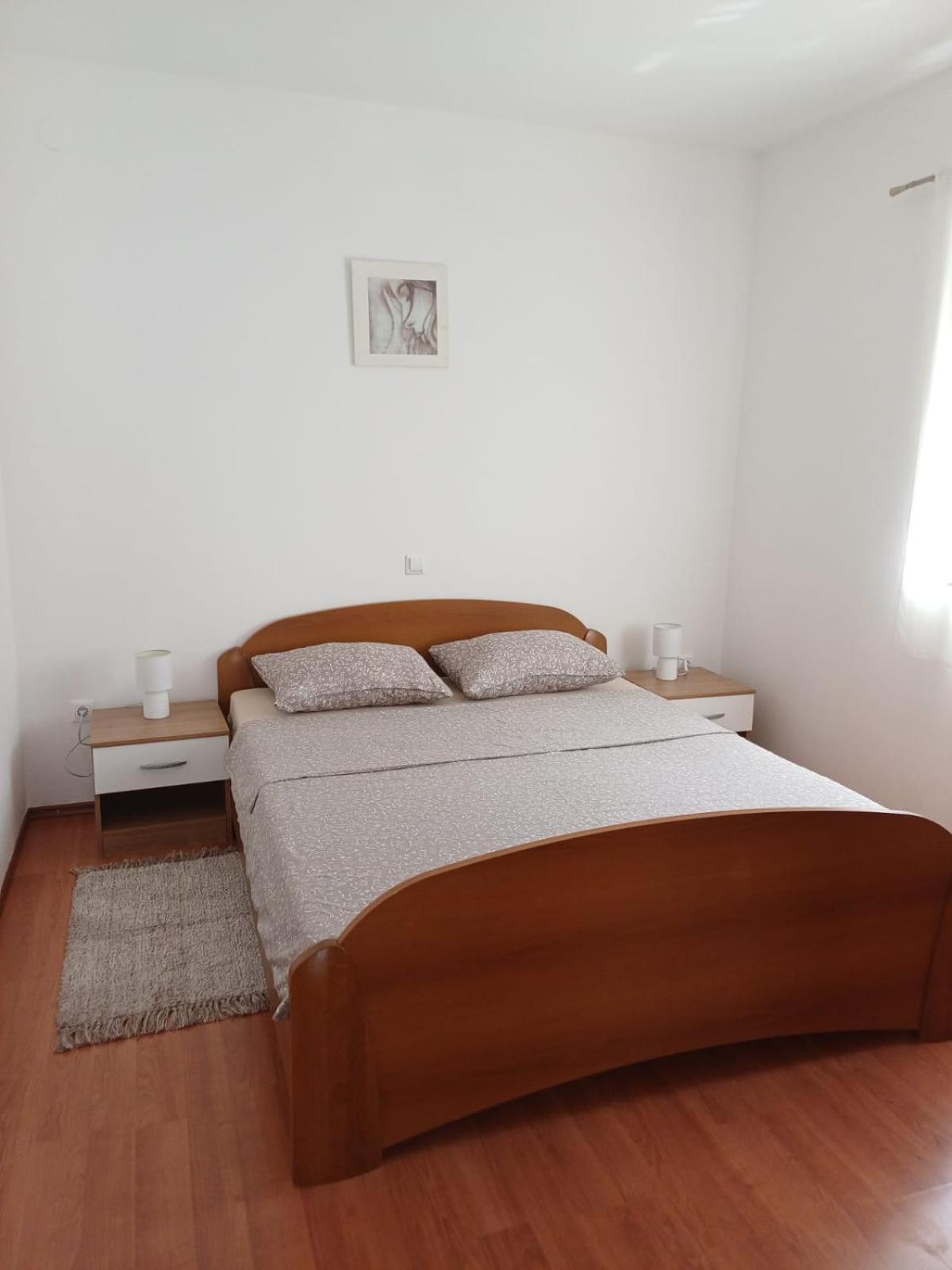 Apartmani Afrodita 茨里克韦尼察 外观 照片